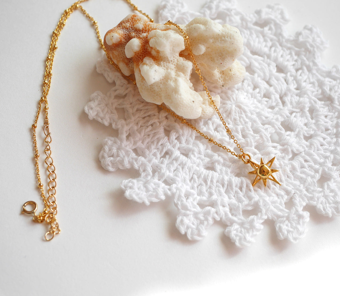 Collier Northstar - Etoile polaire - Chaîne satellite boule - Plaqué Or