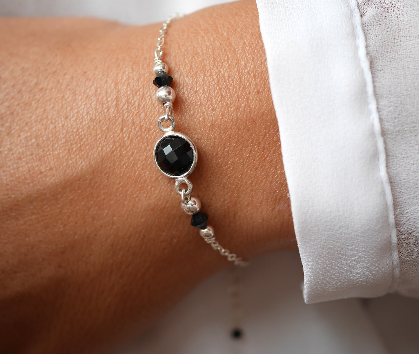 Bracelet hephaistos - Pierre Onyx noir ronde - Perles noir et argent - Argent 925