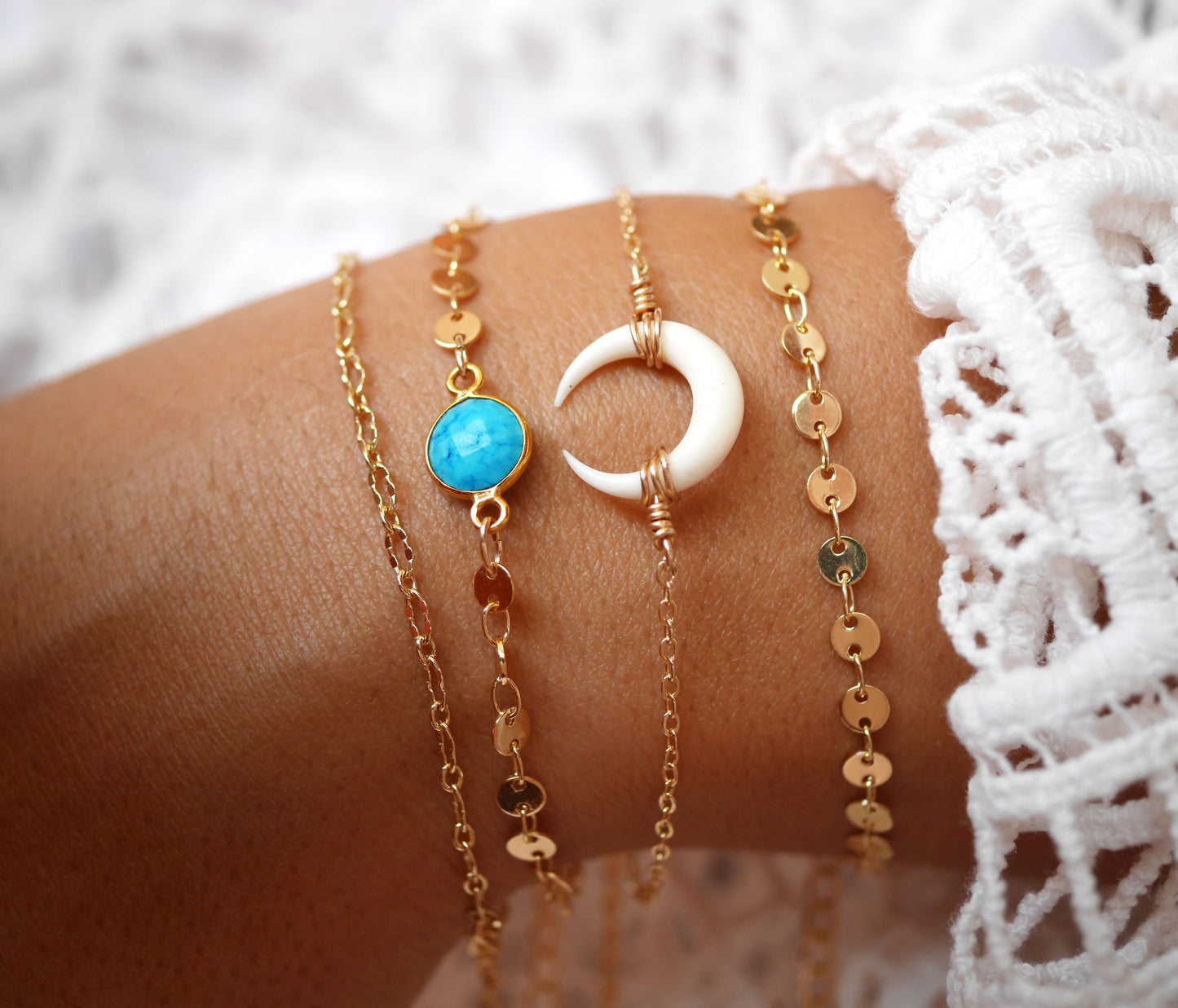 Lot de 4 Bracelets Boho empilable - Croissant de lune os blanc - Pierre Turquoise - Chaîne cercles - Multirangs - Plaqué Or