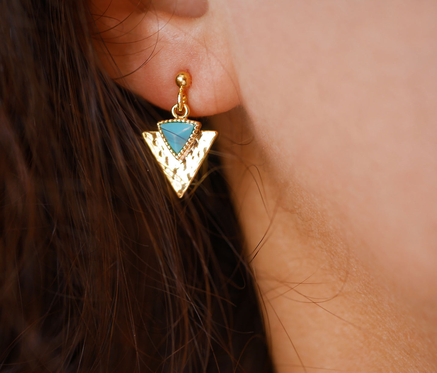 Boucles d'oreille Tianguis - Triangle - Pierre bleu Turquoise - Plaqué Or