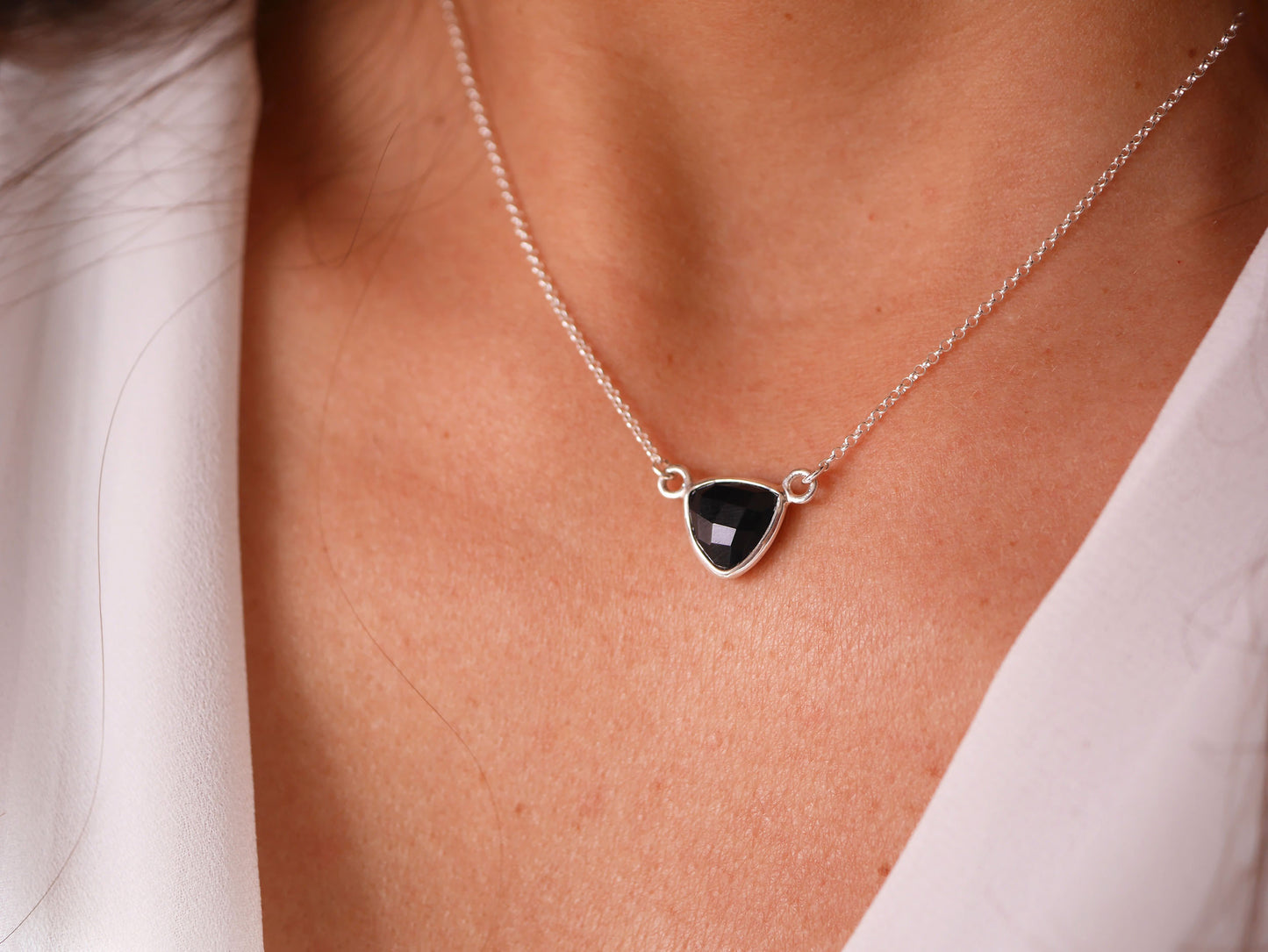 Collier Hazel - Triangle - Pierre Onyx Noir - Argent 925