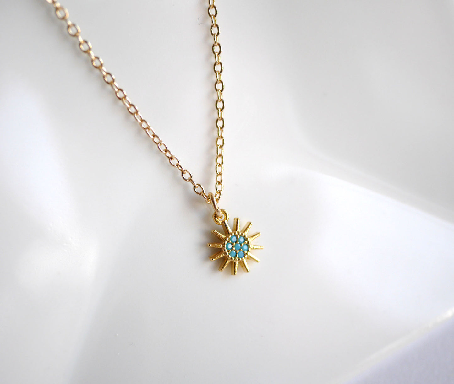 Collier Soley - Mini Soleil - Pierre Turquoise sertie  - Plaqué Or