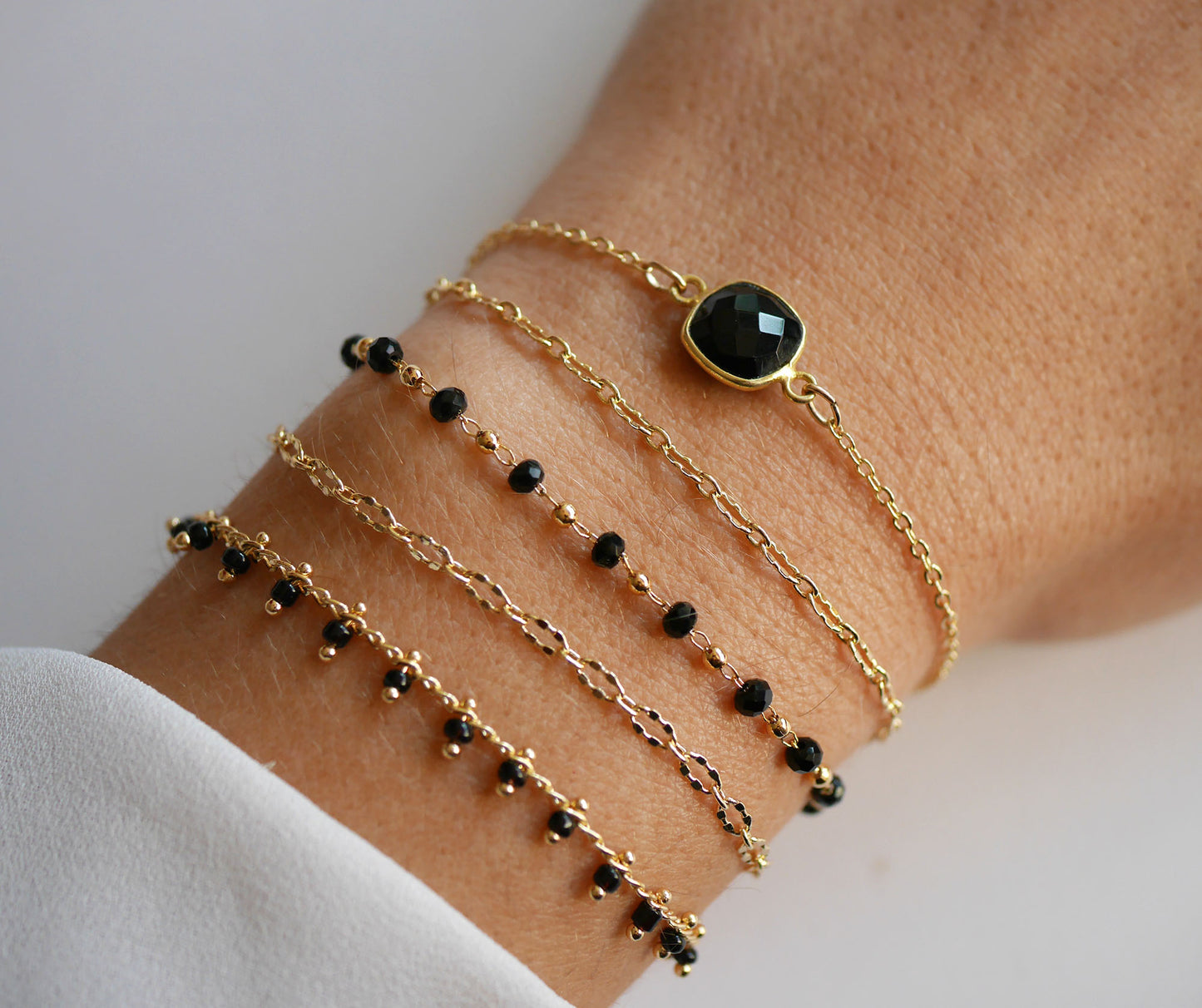 Lot 4 Bracelets fin empilable - Multi rangs - Pierre Onyx Noir - Multi tours - Plaqué Or