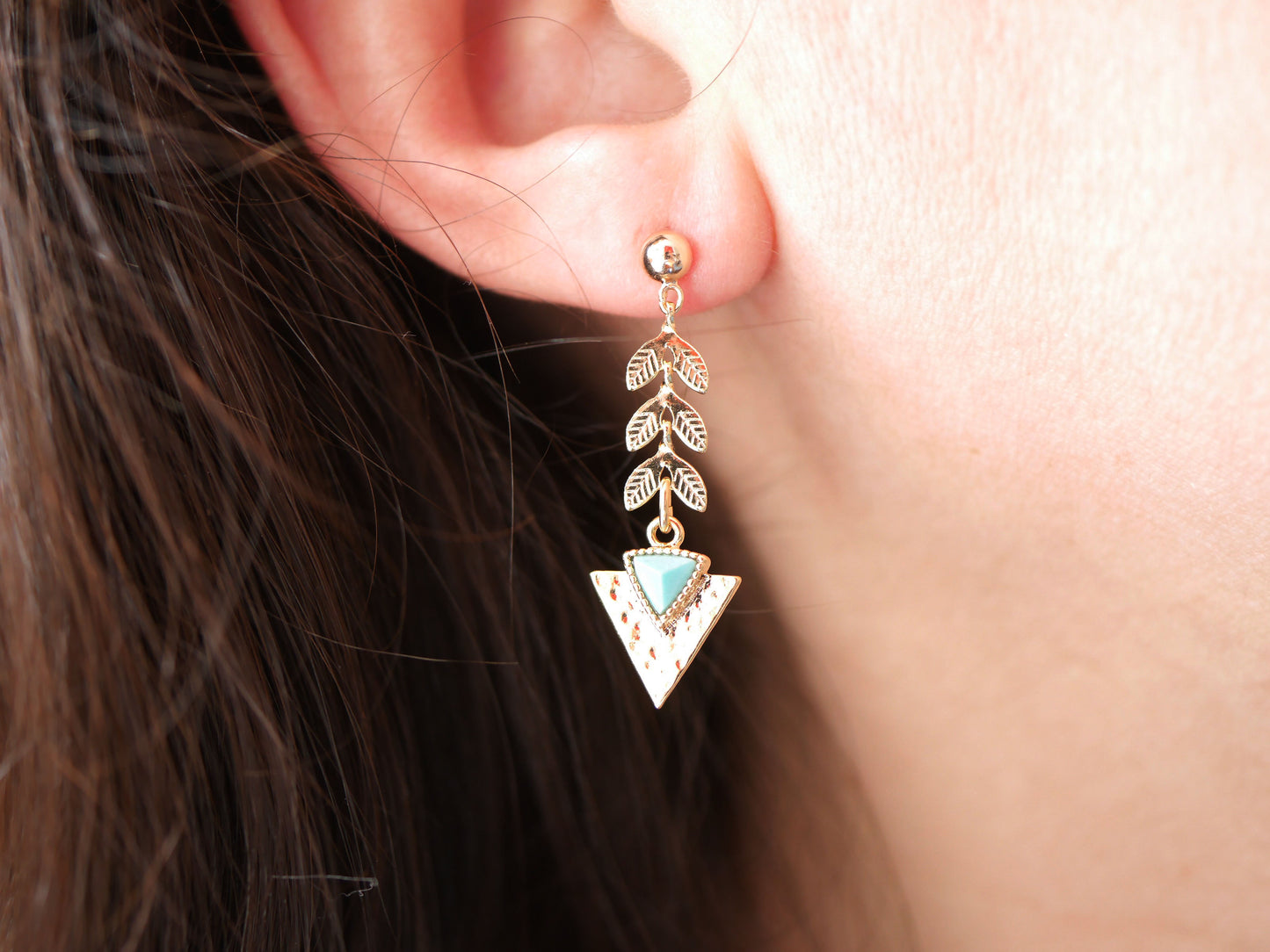 Boucles d'oreille Aztec - Triangle - Pierre bleu Turquoise - Chaine épis - Plaqué Or