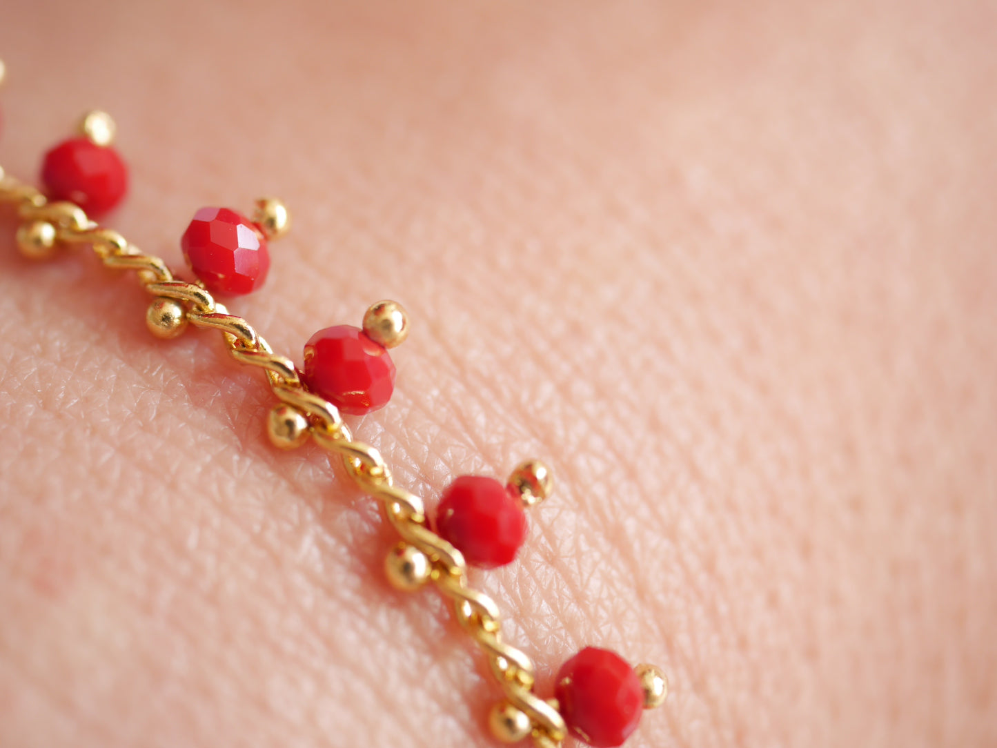 Bracelet Dahlia - Perles de verre rouge - Plaqué Or