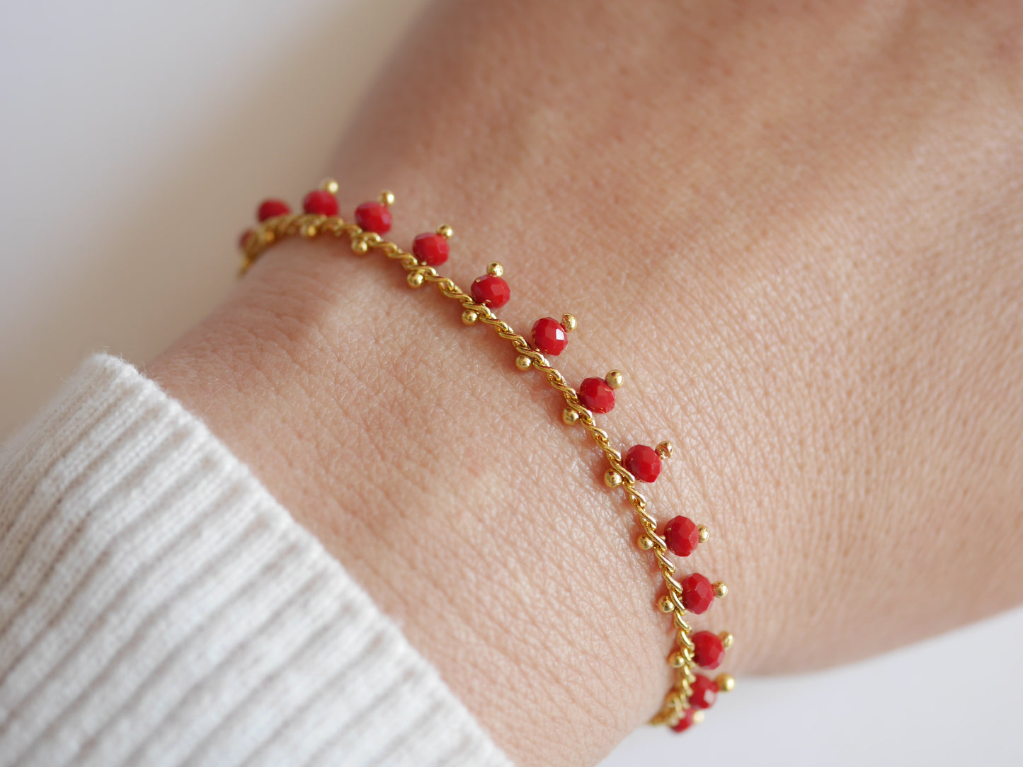 Bracelet Dahlia - Perles de verre rouge - Plaqué Or