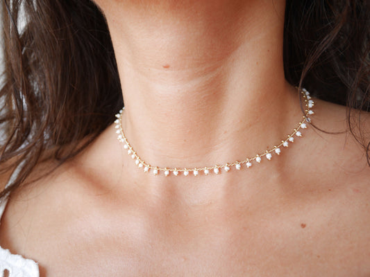 Ras du cou Dahlia - Choker - Collier court - Perles blanches - Plaqué Or