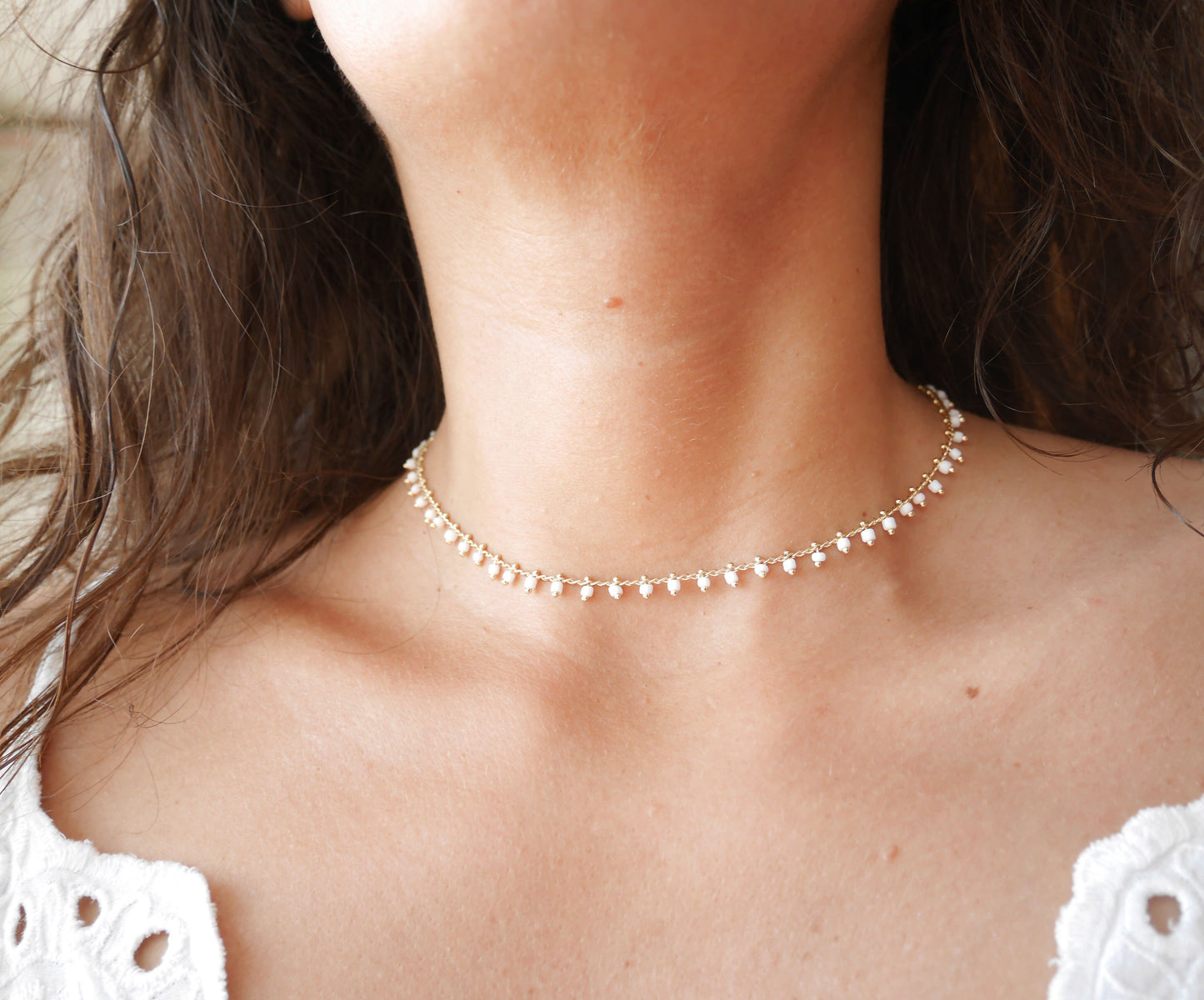 Ras du cou Dahlia - Choker - Collier court - Perles blanches - Plaqué Or