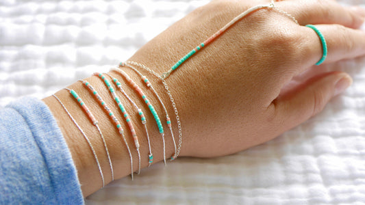 Lot de 6 Bracelets + 1 bijoux de main + 2 bagues - Chaine serpent - perles miyuki turquoise, corail, rose - Argent 925