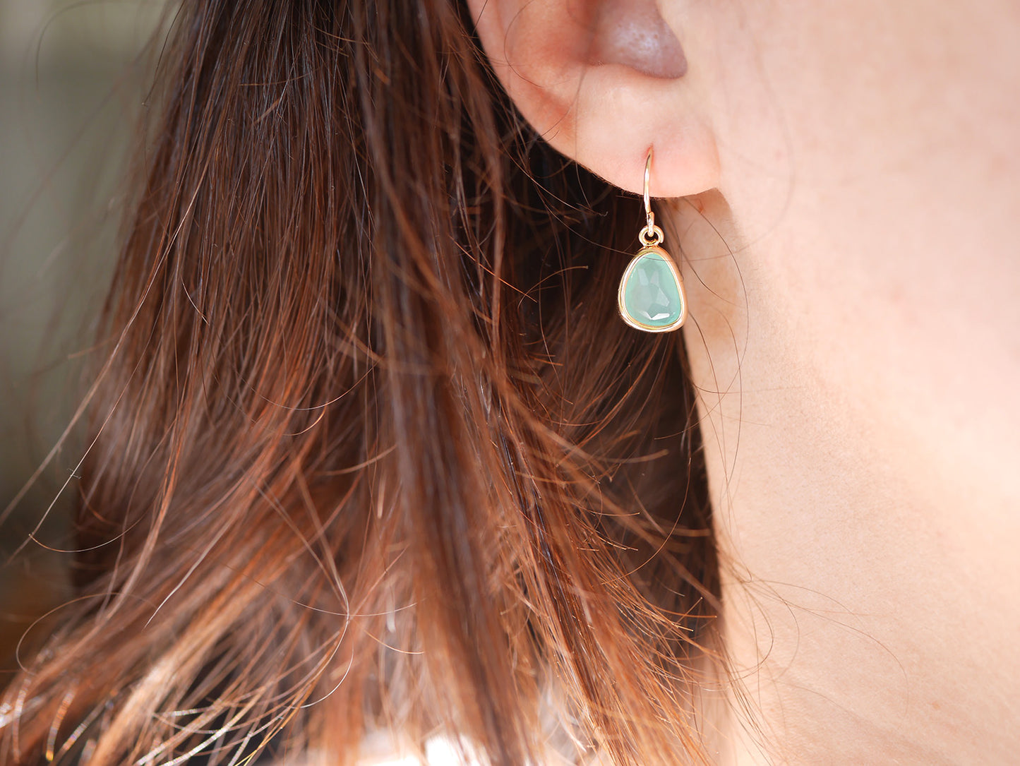 Boucles d'oreilles Ovo - Pierre de verre Menthe - Vert d'eau - Plaqué Or